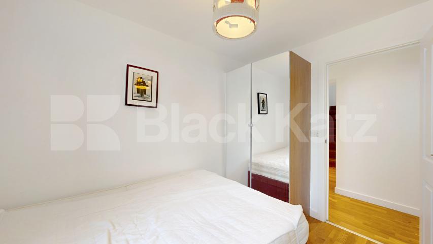 Refurbished Refurbished Two Bedroom Flat in Elegant Period Conversion Rochester Road, Camden